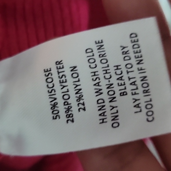 Calligraphie Pink Button-Detail Women's Sweater - Picture 10 of 10